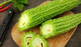 梦到跟爱的人吃瓜,与爱人共享瓜果时光