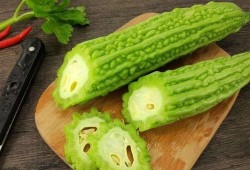 晚上吃瓜配说说,瓜果飘香，畅谈人生百态